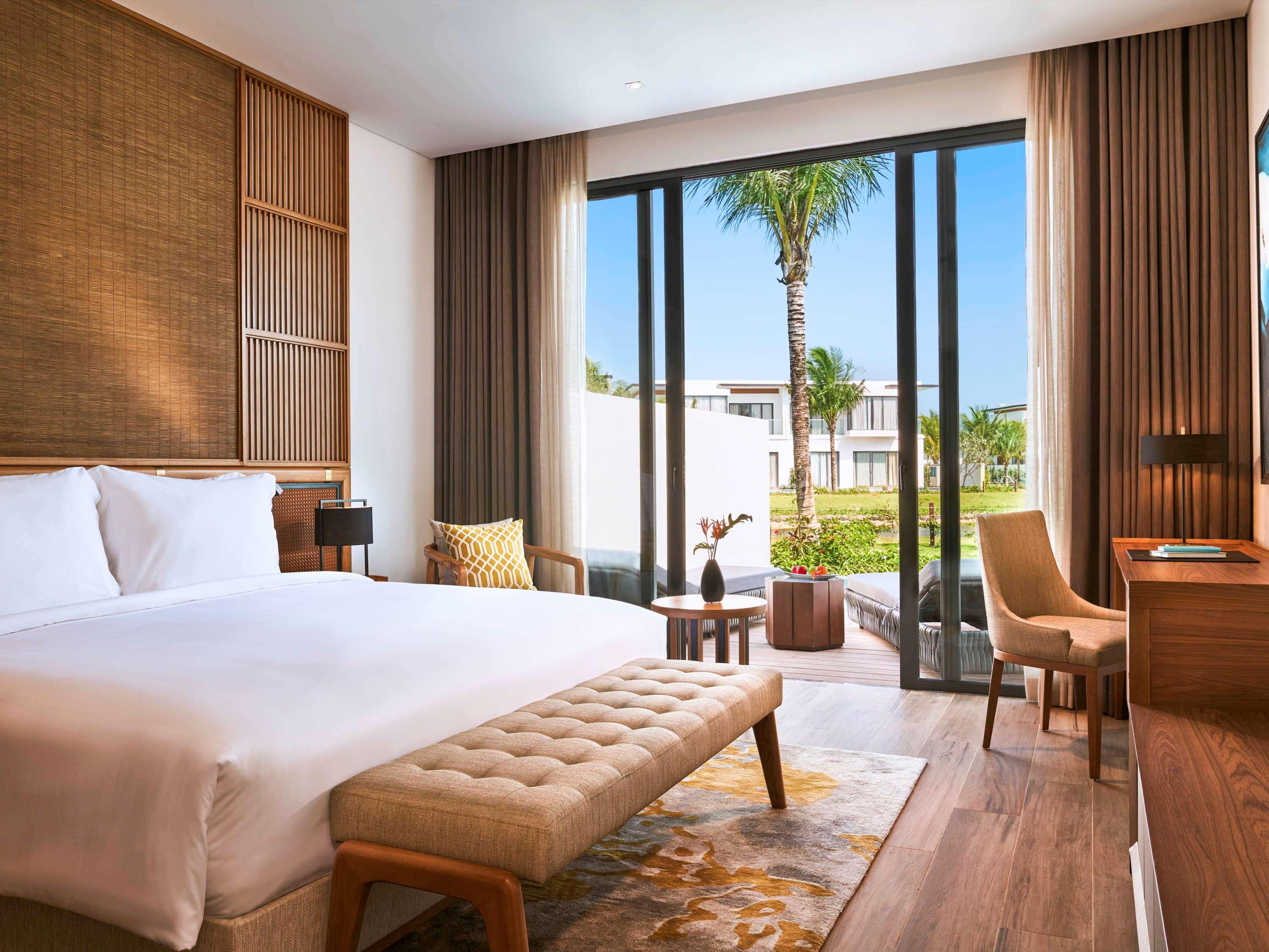 Moevenpick Villas & Residences Дуонг-Донг Экстерьер фото Deluxe Pool Access