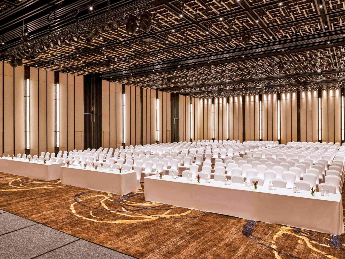 Moevenpick Villas & Residences Дуонг-Донг Экстерьер фото The Grand Ballroom