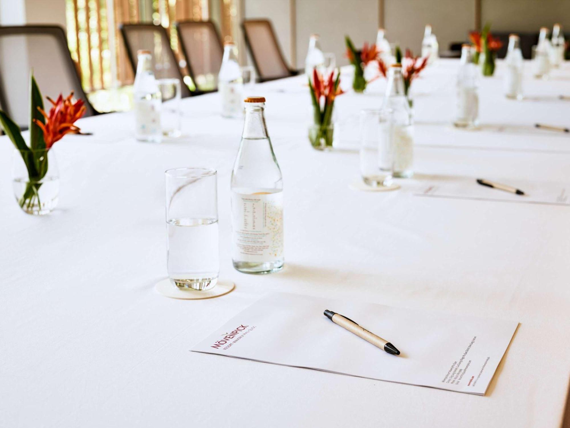 Moevenpick Villas & Residences Дуонг-Донг Экстерьер фото Meeting room at the InterContinental Wien