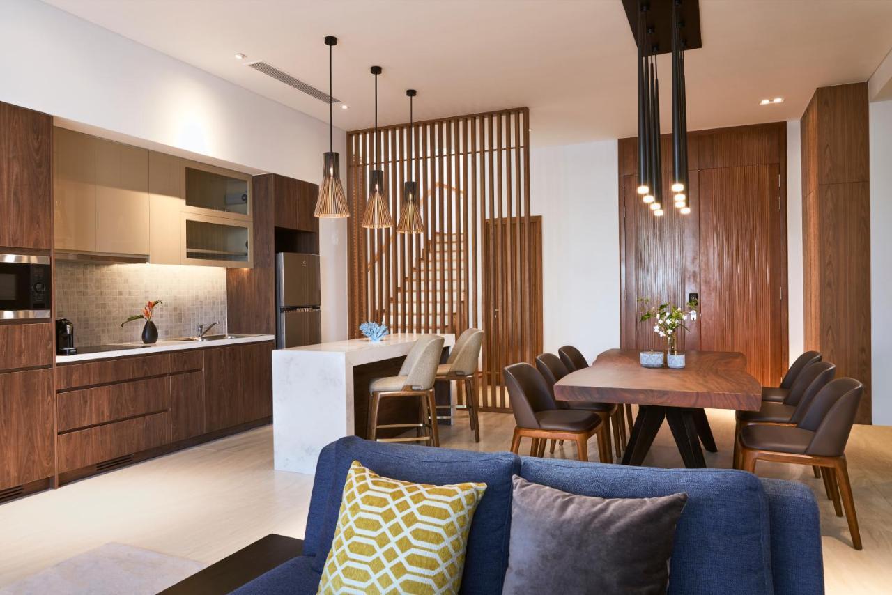 Moevenpick Villas & Residences Дуонг-Донг Экстерьер фото A kitchen and dining room at the Ritz-Carlton, Maldives